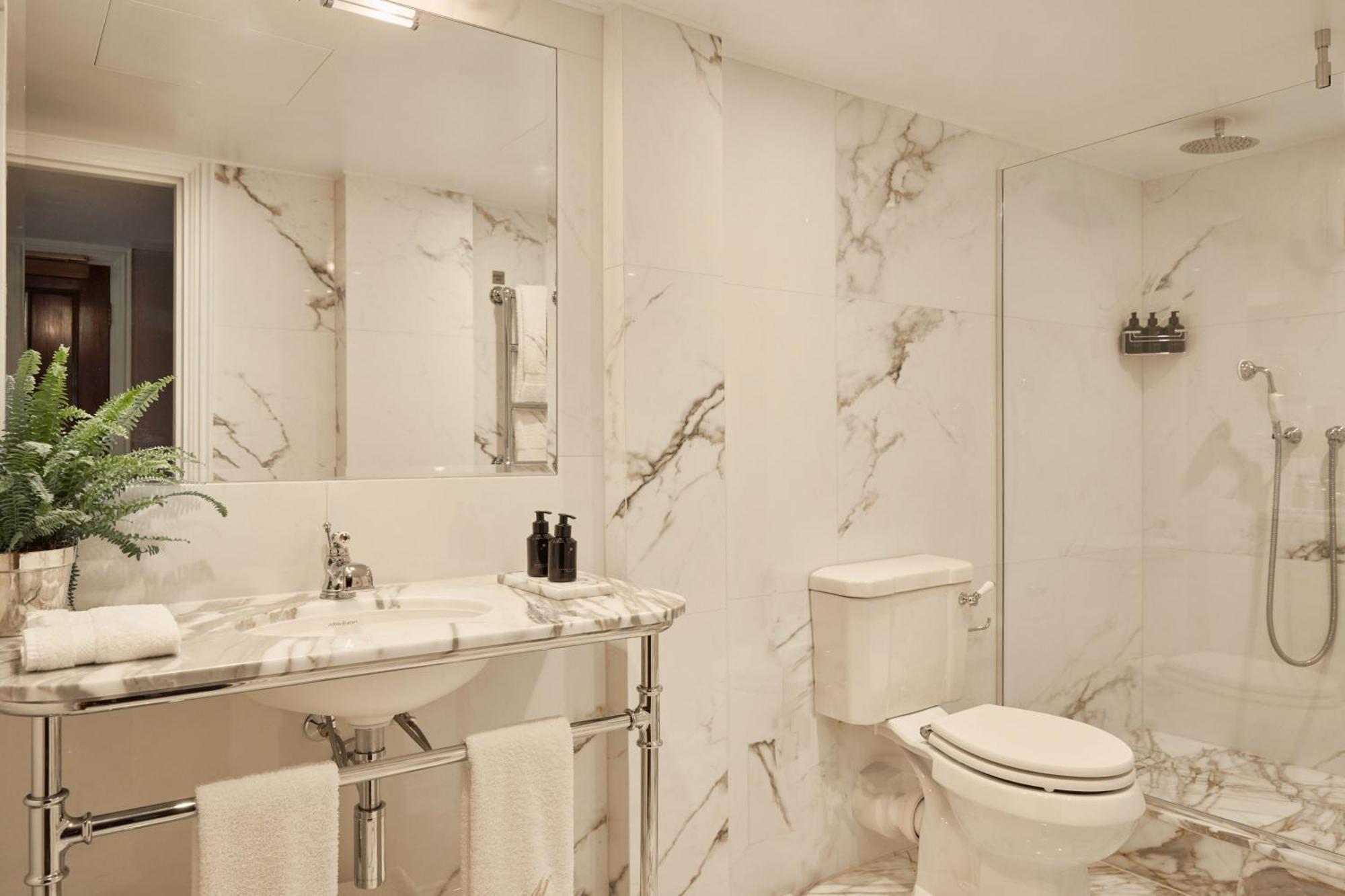 Milestone Kensington Hotel 5*